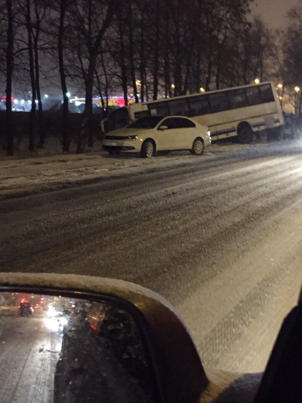 Два человека пострадали в ДТП с автобусом на Таллинском шоссе  (1)