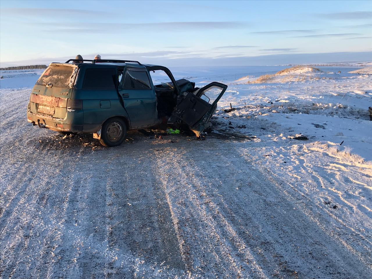 В Башкирии в ДТП с двумя ВАЗами погиб водитель (3)