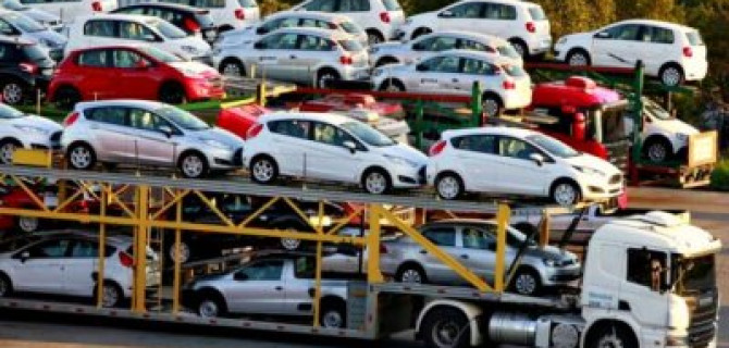 Названы лидеры по импорту иномарок в Россию