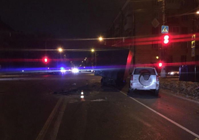 Три человека погибли в ДТП с грузовиком в Волгограде