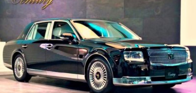 В Toyota создали роскошный и мощный лимузин