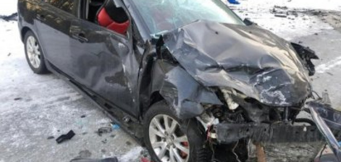 Девушка погибла в ДТП с двумя «Маздами» под Томском