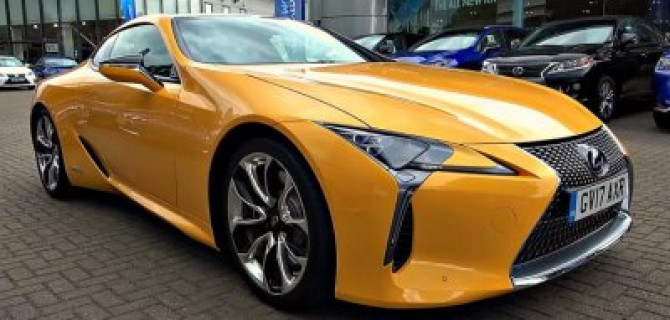 В Россию приедет лимитированный жёлтый Lexus LC
