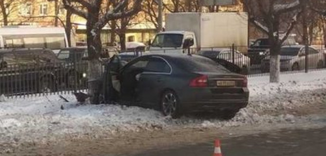 В Ярославле иномарка насмерть сбила пешехода