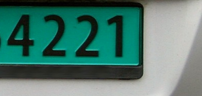 В России хотят ввести специальные номера для электромобилей