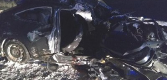 В ДТП с грузовиком на трассе «Кола» погибла девушка