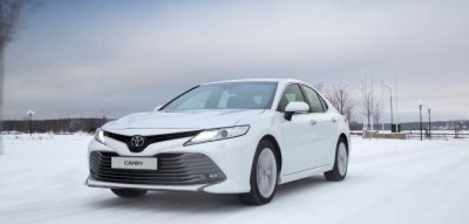 Заметен издалека. Toyota Camry в Тойота Центр Волгоградский