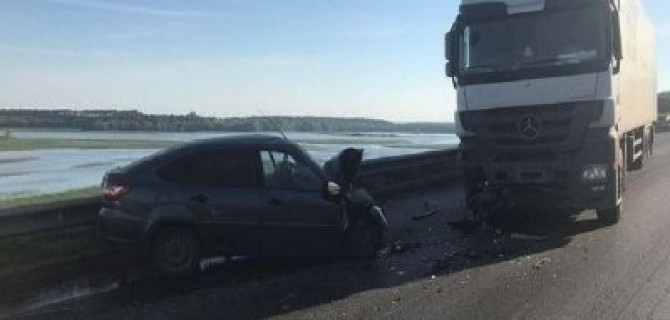 Двое детей погибли в ДТП с фурой в Татарстане