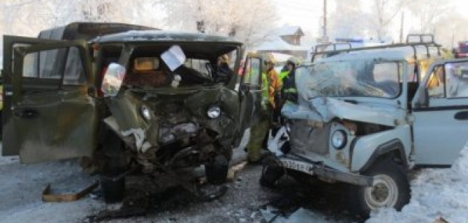 Четыре человека пострадали в ДТП на Ленинградском проспекте в Архангельске