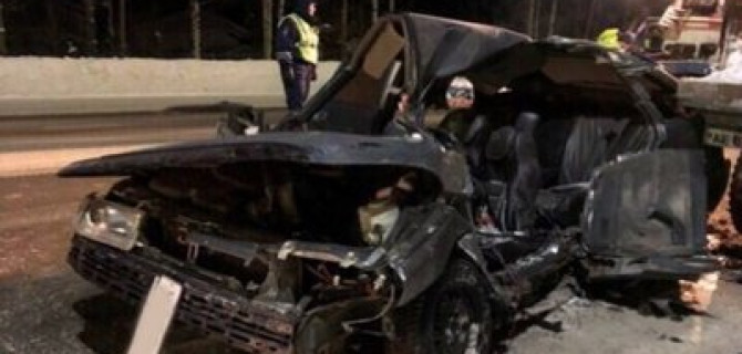 Два человека погибли в ДТП с лесовозом под Кировом