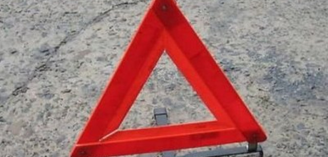 Четыре человека погибли в ДТП с лесовозом в Иркутской области