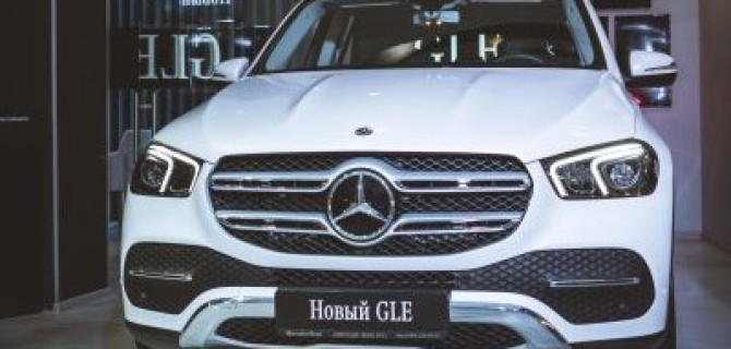 Новый «Мерседес-Бенц» GLE в АВИЛОН. И пусть весь мир подождёт.
