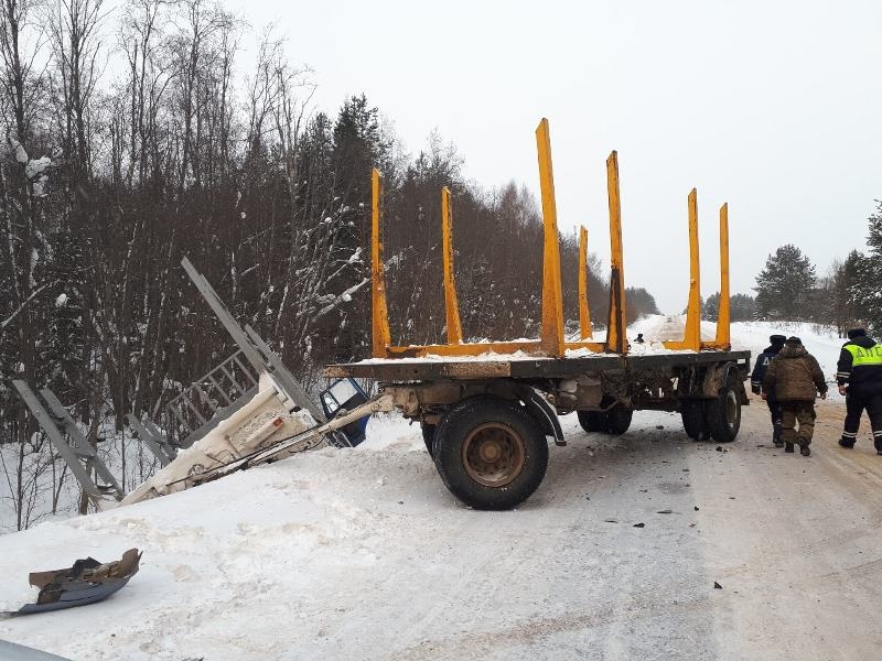 Водитель ВАЗа погиб в ДТП с КамАЗом под Устюгом (1)