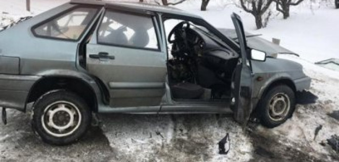 В лобовом ДТП под Воронежем погиб водитель ВАЗа