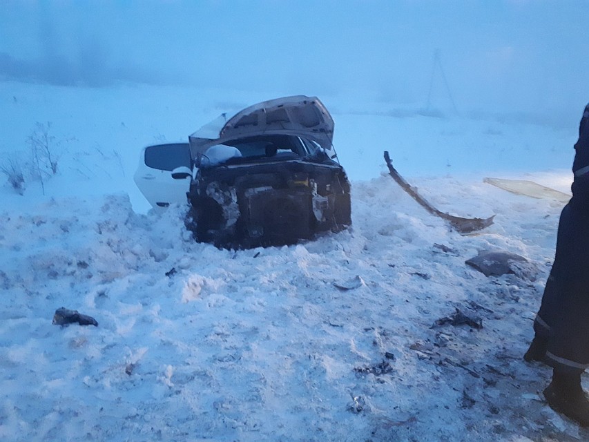 Два человека погибли в массовом ДТП под Тюменью