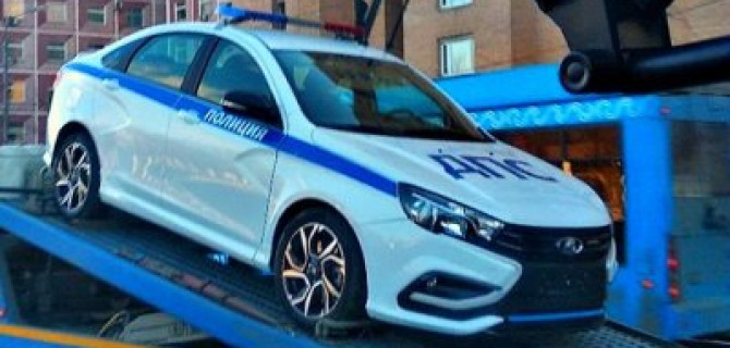В Москве заметили полицейскую Lada Vesta Sport