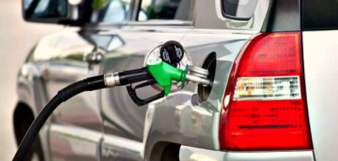 Во сколько в России обходится заправка машины?