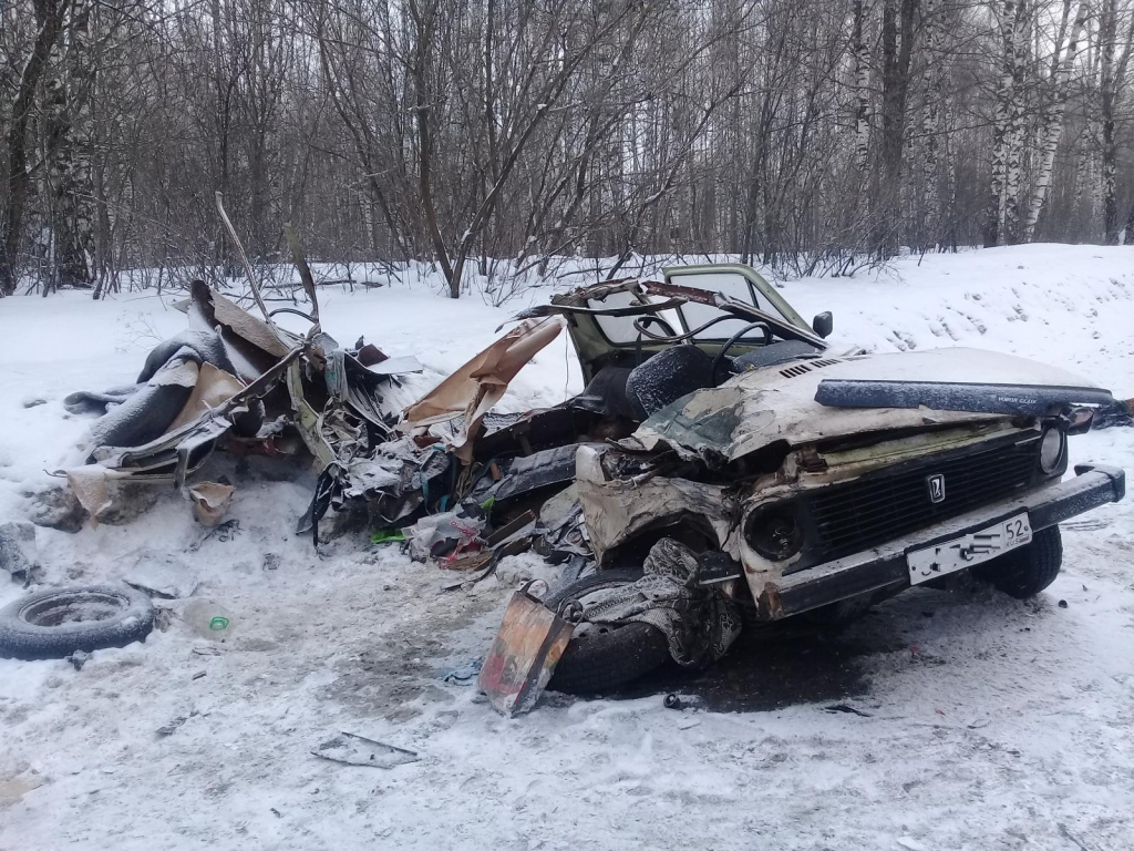 Два человека погибли в лобовом ДТП в Лысковском районе (2)