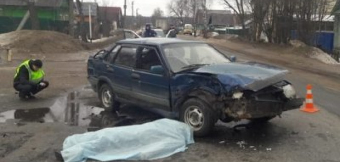 Водитель ВАЗа погиб в ДТП под Тверью