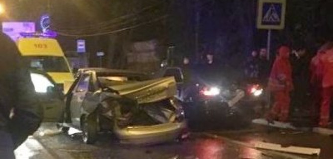 Четыре человека пострадали в ДТП в Сочи