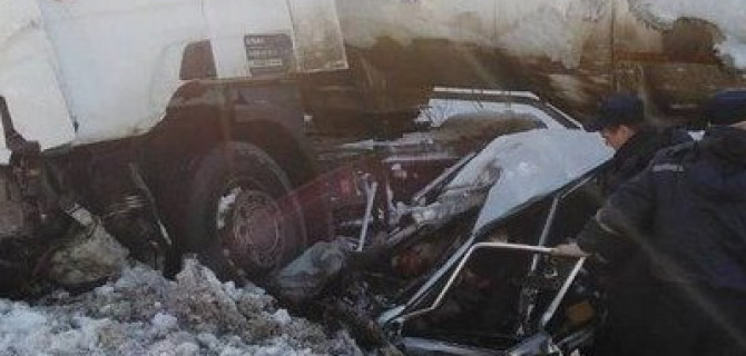 Два человека погибли в ДТП с бензовозом в Чувашии