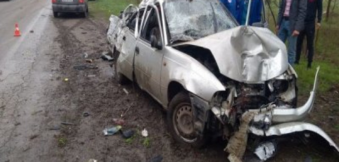 Два человека пострадали в ДТП на выезде из Ростова