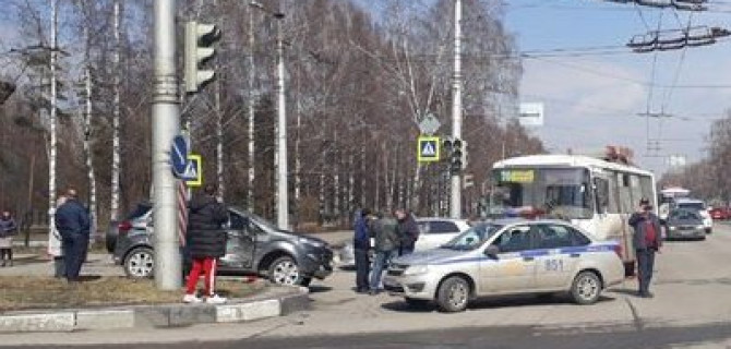 5-летний ребенок пострадал в ДТП с автобусом в Новокузнецке