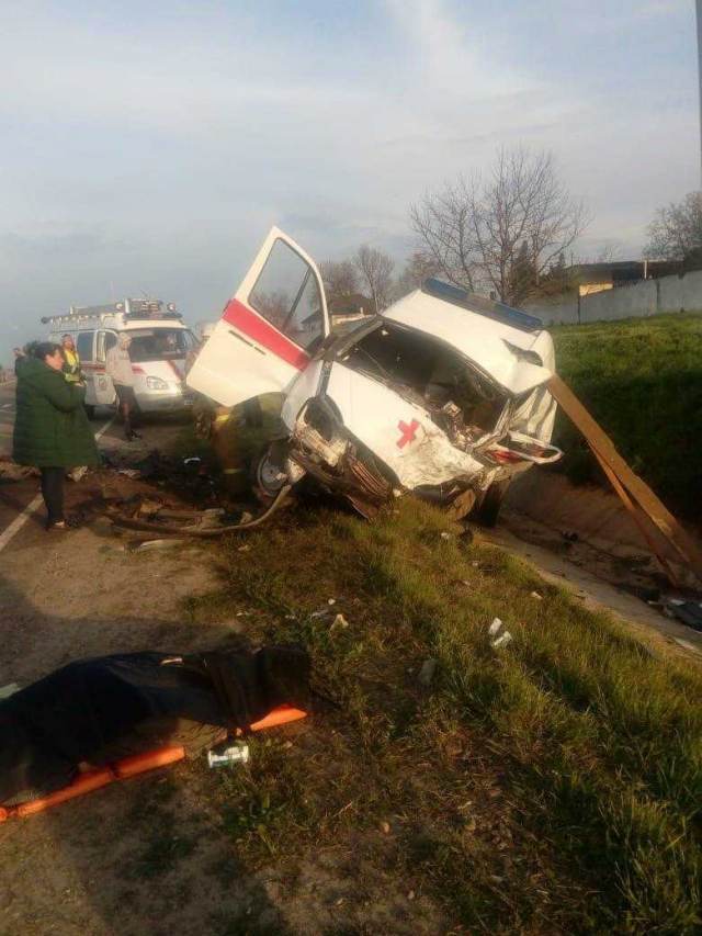 В ДТП со «скорой» в Краснодарском крае погибли два человека