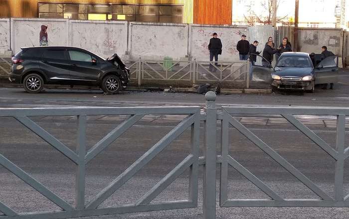 В ДТП в Екатеринбурге на улице 8 Марта погибла женщина (4)