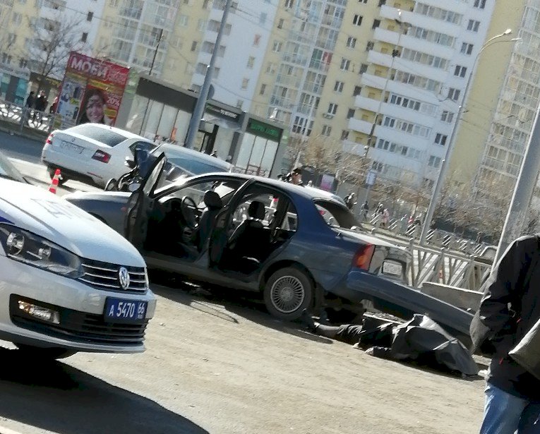В ДТП в Екатеринбурге на улице 8 Марта погибла женщина (3)