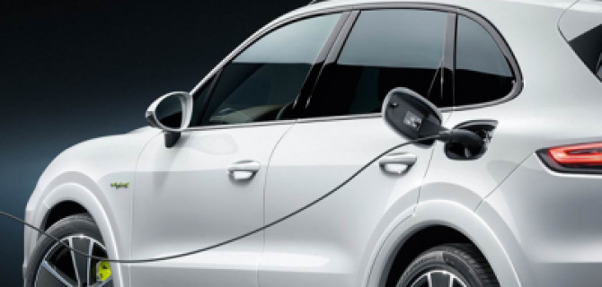 Какие гибридные автомобили ещё актуальны в России