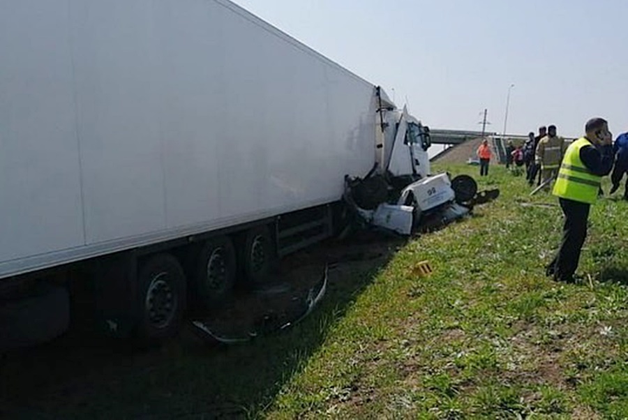 Два инспектора ДПС погибли в ДТП на Кубани