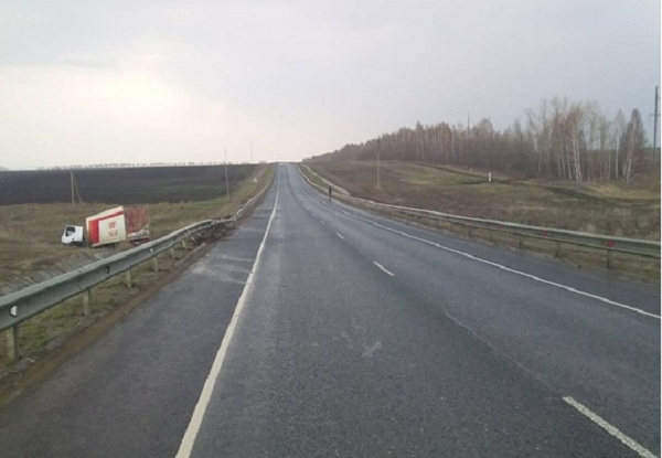 В Самарской области в ДТП погиб водитель грузовика (1)
