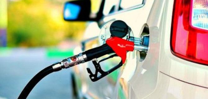 Бензин: сколько тратят российские автомобилисты?