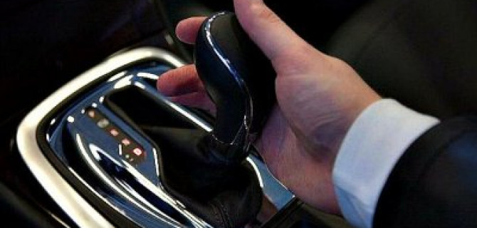 «Автомат» теснит «механику»