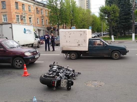 Мотоциклист пострадал в ДТП в Твери