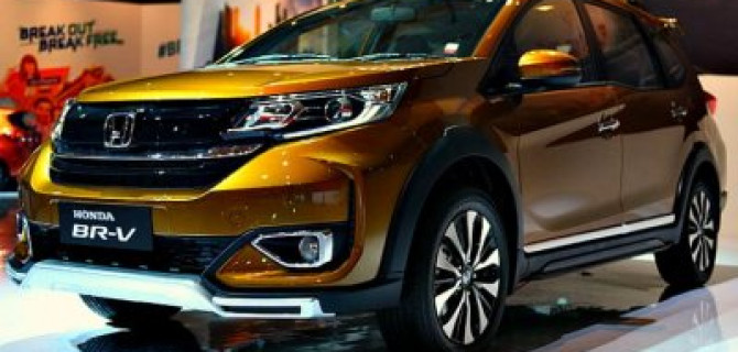 На рынок вышел обновлённый кроссовер Honda BR-V