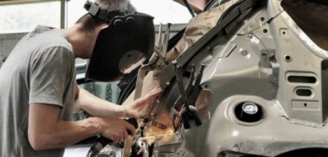 Повредили кузов автомобиля? Автосервис DA VINCI поможет все восстановить!