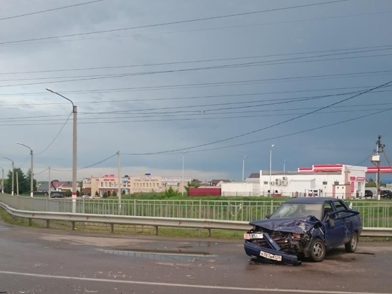 Четыре человека пострадали в ДТП под Воронежем