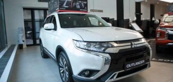 Обновленный Mitsubishi Outlander – следуйте за своими амбициями!