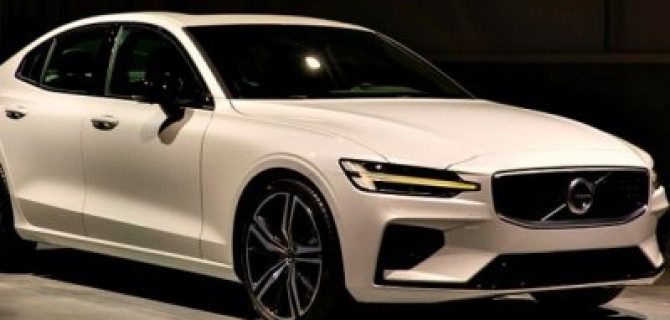 Новый Volvo S60: известны российские цены