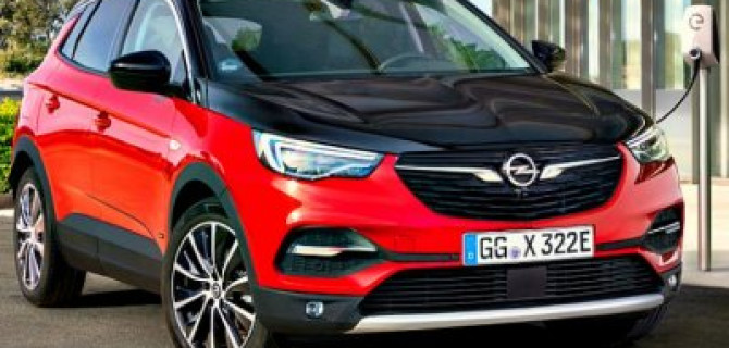 Начались продажи гибридного Opel Grandland