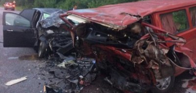 Восемь человек погибли в ДТП в Воронежской области