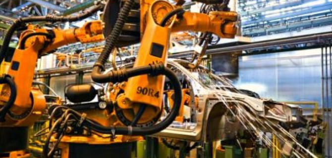 В России снизился выпуск легковых машин