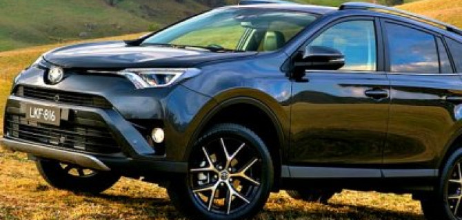 Тoyota RAV4 стала бестселлером марки в России