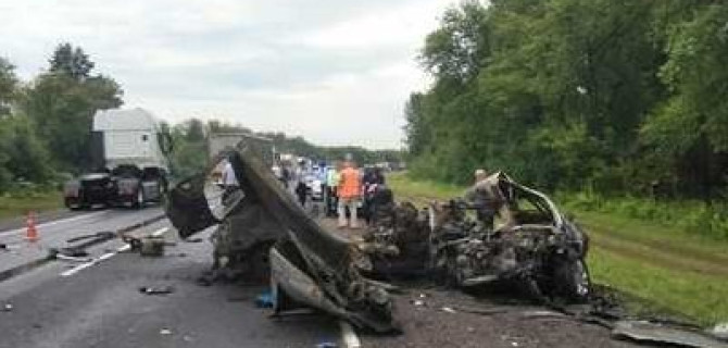 Четыре человека погибли в ДТП под Брянском