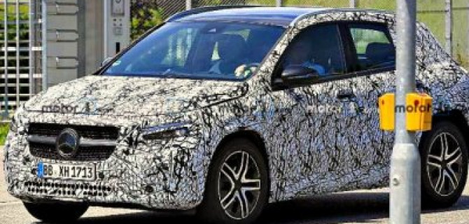 Mercedes-Benz GLA проходит рестайлинг