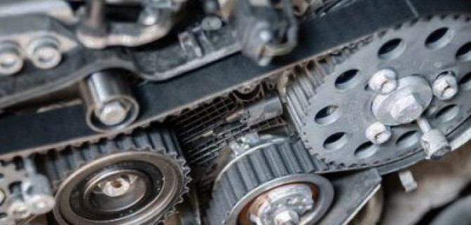 Замена ремня ГРМ - признаки износа и последствия поздней смены