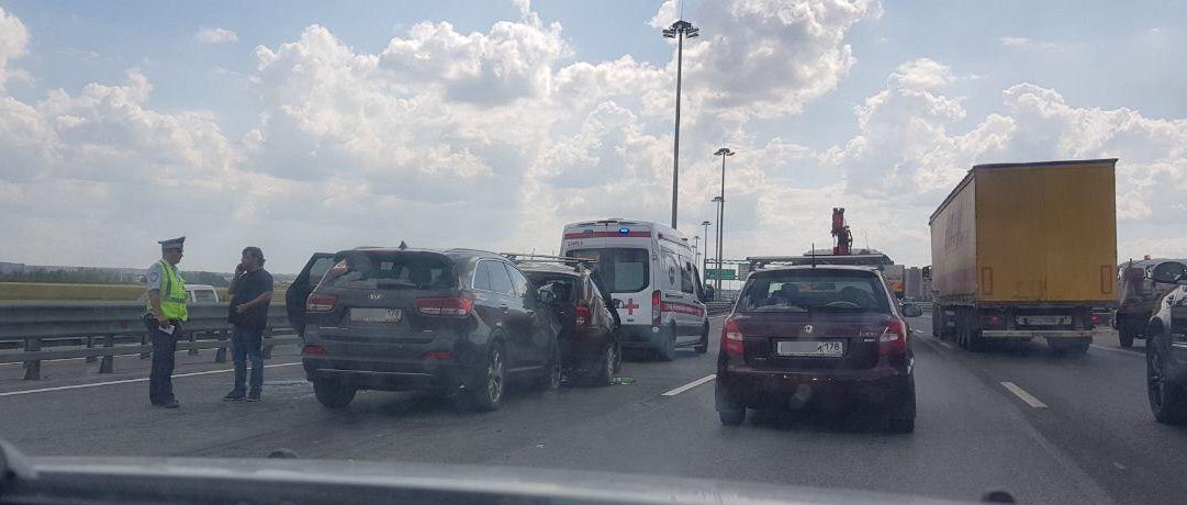 Пять человек пострадали в ДТП в Петербурге