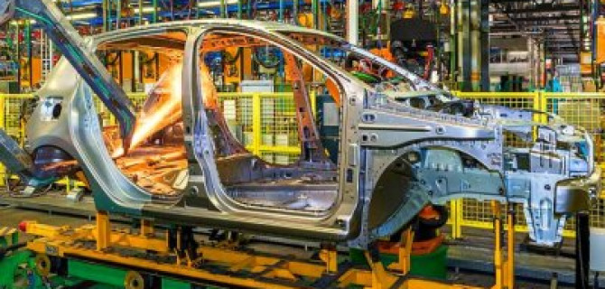 «АвтоВАЗ» остановил производство в Тольятти и Ижевске